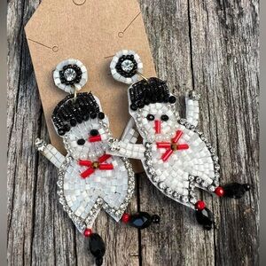 Festive Snowman Beaded Earrings